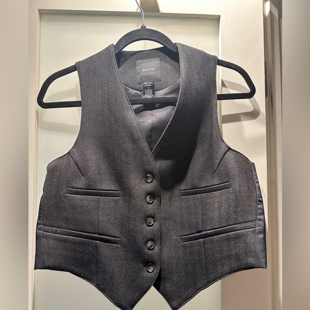 Smythe  vest size 4